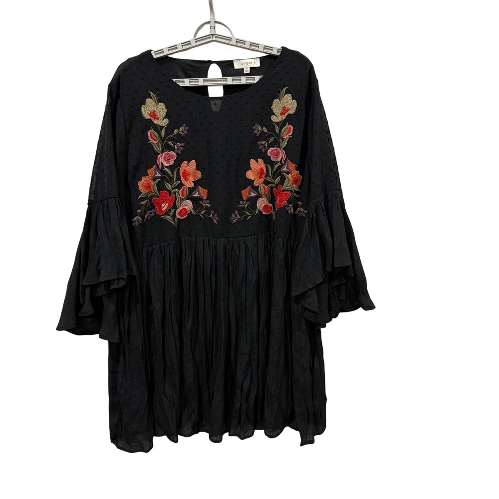 Umgee Plus Black Floral Embroidered Swiss Dot Bell Sleeve Babydoll Tunic 1XL